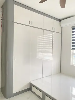 Tủ Quần Áo Kịch Trần Hiện Đại, Sang Trọng | Nội Thất QL Home Bình Chánh